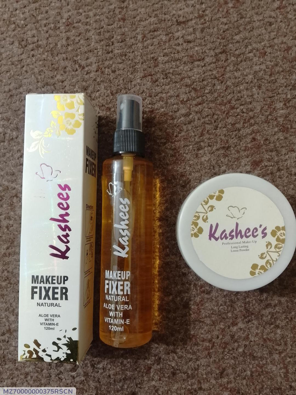 Kashee's Makeup Fixer & Loose Powder Set