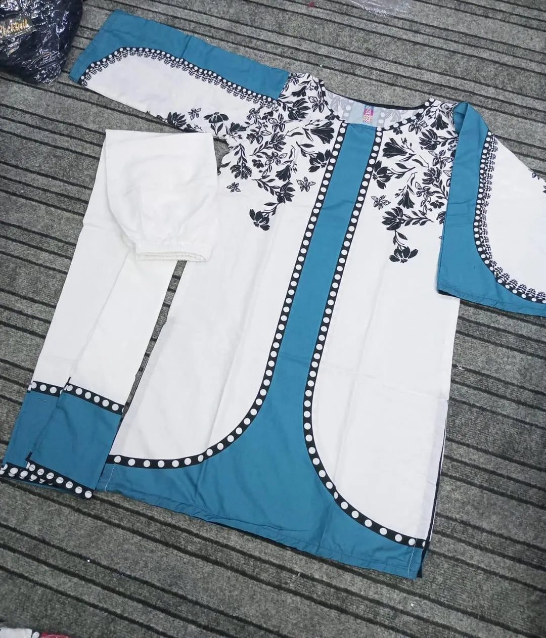 Turquoise Printed Silk Kurta Set for Women